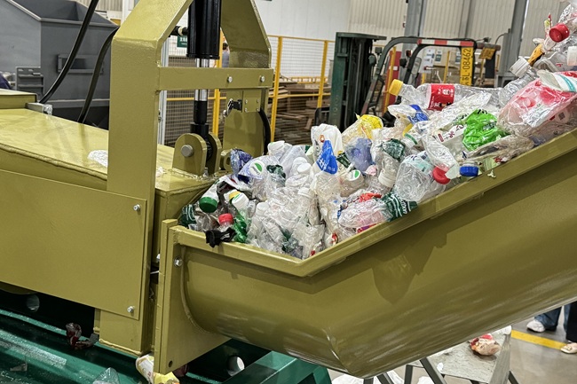 Deshidratación + Compactación, una Solución Integral para el Reciclaje de PET Botellas