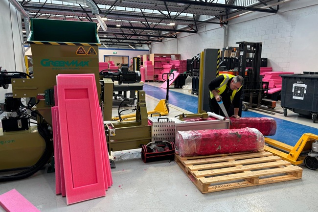 Máquina adecuada para manufactura electrónica ZC100