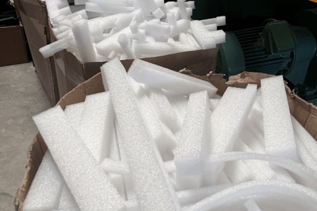 Con la expansión de la IA: cómo los talleres de corte de PE convierten residuos de espuma en ingresos