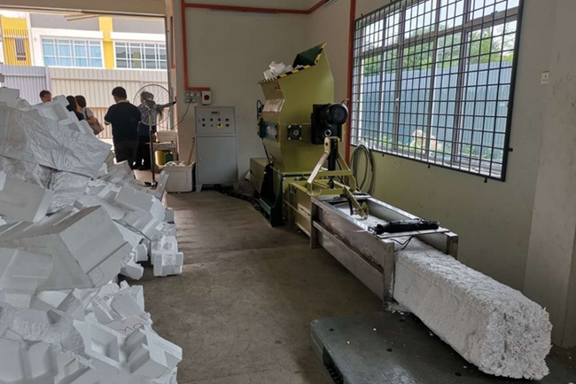 prensa para reciclar unicel