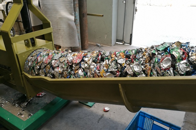 reciclar latas de cerveza